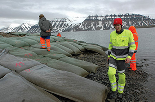 Photo of geotextile bags in a polar installation