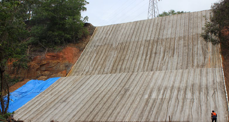 Slope covered and stabilized with GCCM material